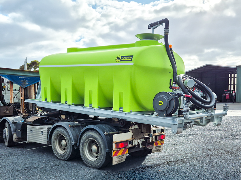 10,000L Hooklift Water Cart